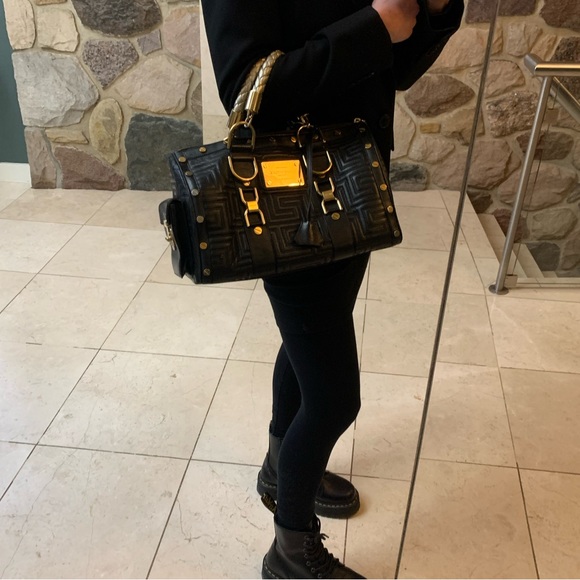 GIANNI VERSACE vintage leather Doctor bag with gold hardware. - Picture 2 of 10